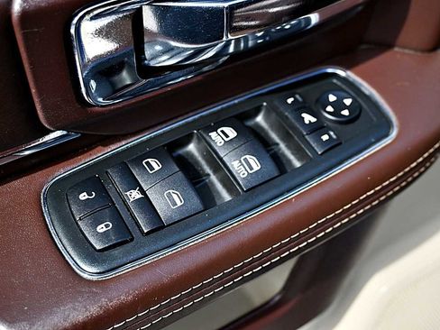 Used 2014 RAM 1500 Laramie Longhorn image 18