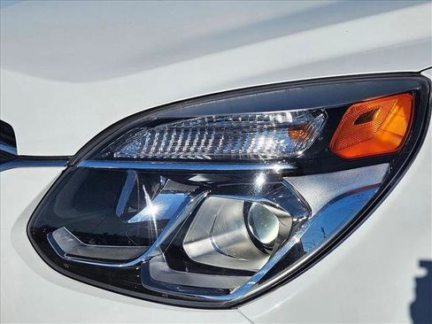 Used 2016 Chevrolet Equinox LTZ w/ Enhanced Convenience Package image 8