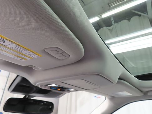 Used 2025 Ford Expedition Active image 30