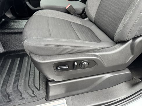 Used 2022 Chevrolet Silverado 2500 LT w/ Convenience Package image 14