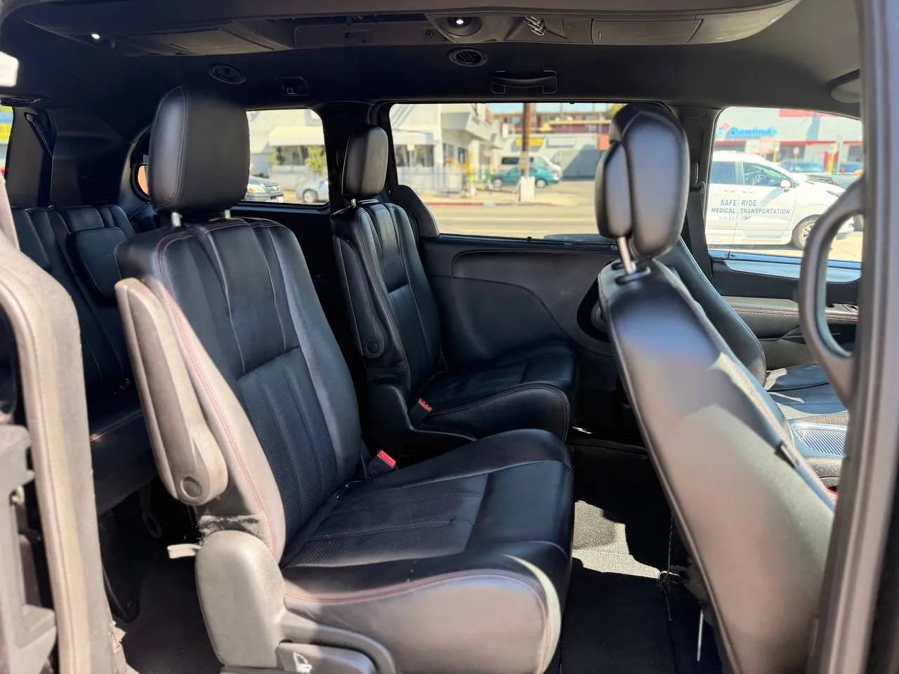 Used 2018 Dodge Grand Caravan GT FWD image 41