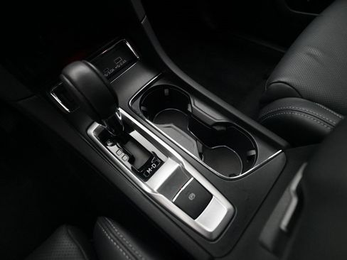 Certified 2024 Subaru Ascent Limited image 17