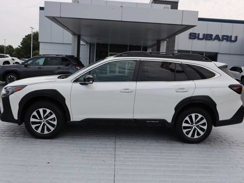 Certified 2024 Subaru Outback Premium AWD/4WD image 2