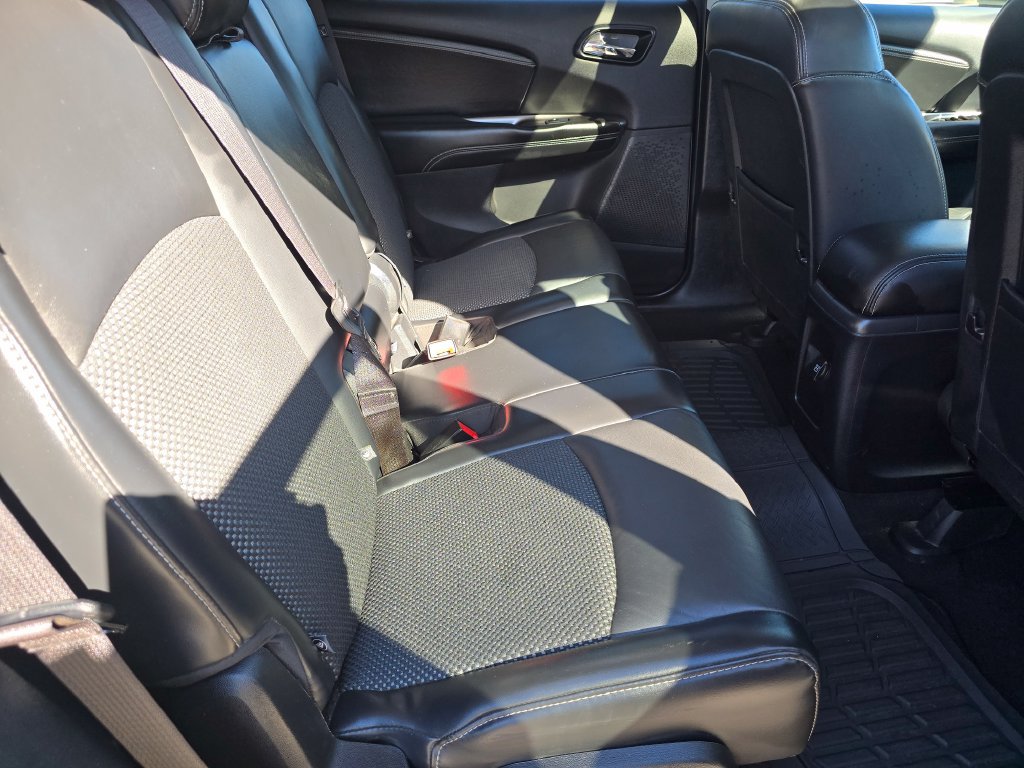 Used 2020 Dodge Journey Crossroad FWD image 19