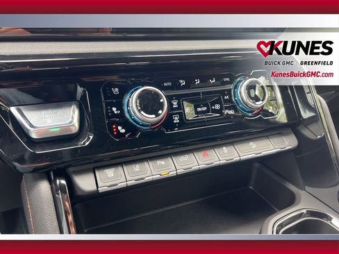 New 2026 GMC Sierra 2500 AT4 w/ Technology Package AWD/4WD image 27