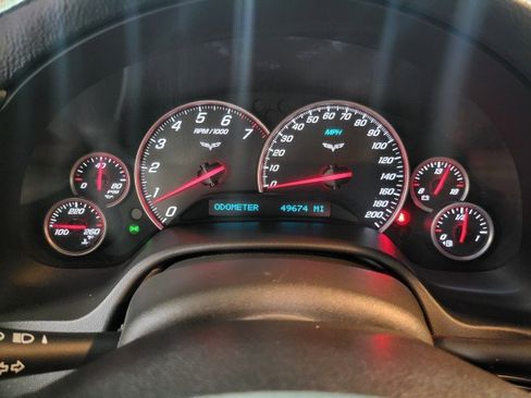 Used 2005 Chevrolet Corvette Coupe w/ Preferred Equipment Group RWD image 19