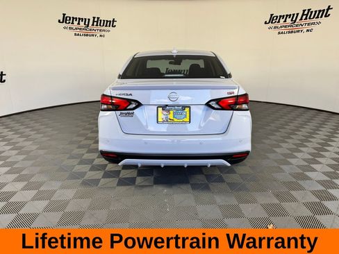 Used 2025 Nissan Versa SR w/ Trunk Package image 8