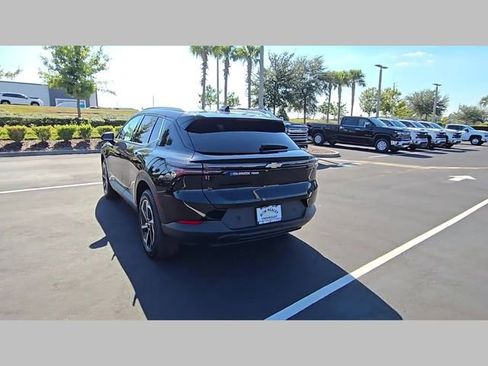 New 2026 Chevrolet Equinox EV LT image 26