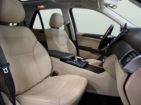 Used 2019 Mercedes-Benz GLE 400 4MATIC w/ Premium 1 Package image 22