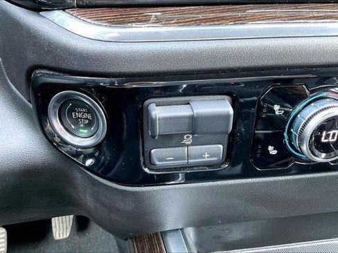 Used 2025 GMC Sierra 1500 Elevation w/ Elevation Premium Package AWD/4WD image 16