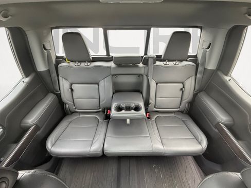 Used 2022 GMC Sierra 1500 SLT RWD image 18