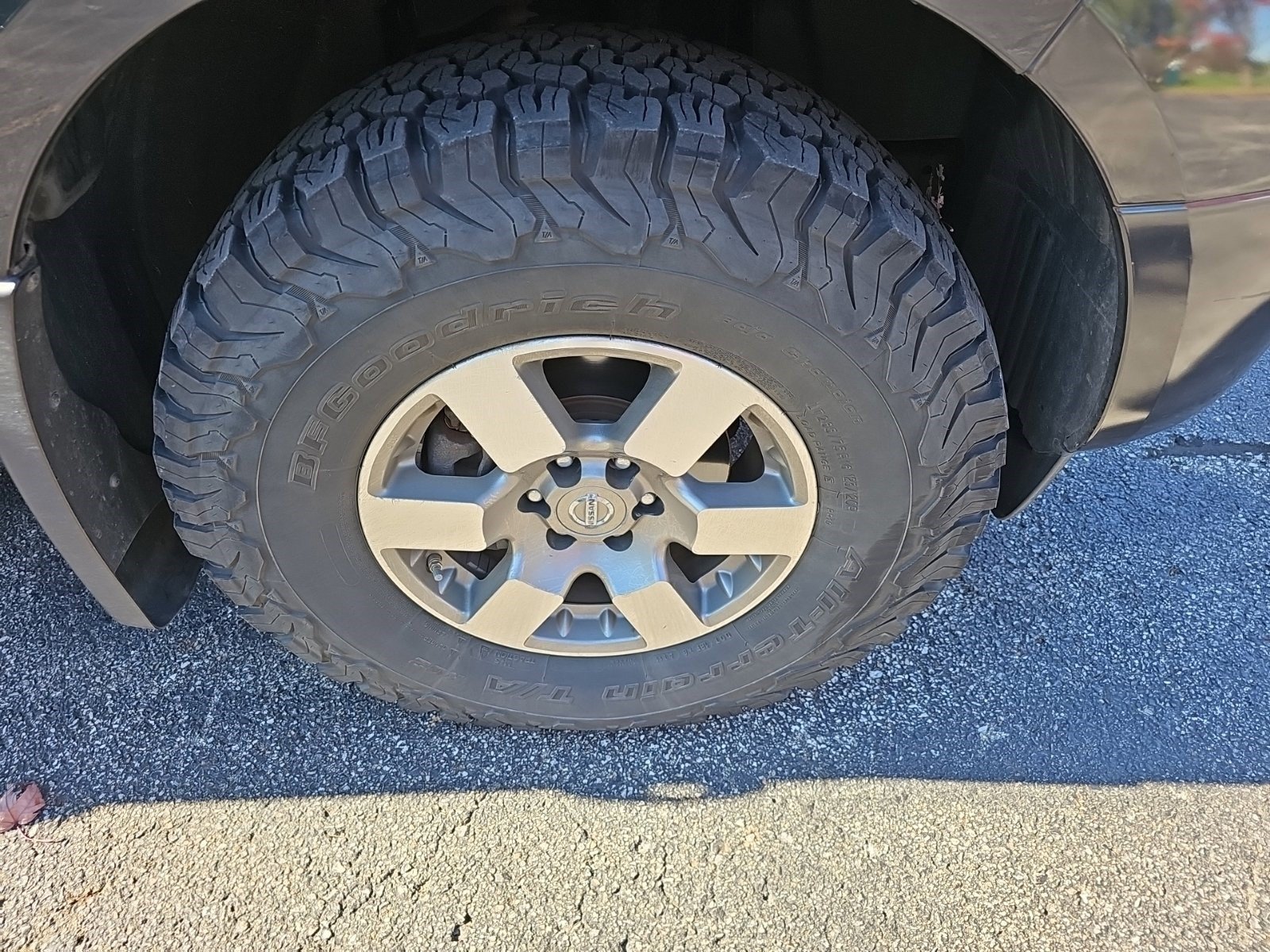 Used 2013 Nissan Frontier PRO-4X w/ Pro-4x Luxury Pkg AWD/4WD image 9