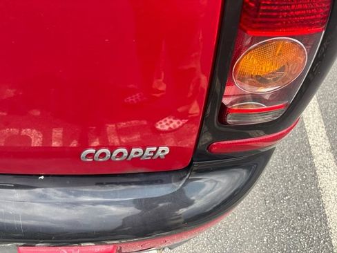 Used 2009 MINI Cooper Clubman Hardtop FWD image 7