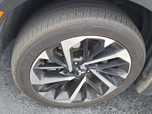 Used 2024 Mitsubishi Outlander SE image 4