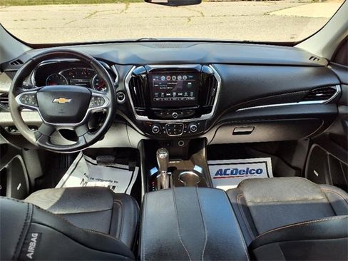 Used 2019 Chevrolet Traverse Premier image 11