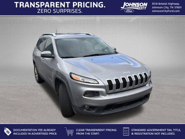 Used 2018 Jeep Cherokee Latitude FWD image 1
