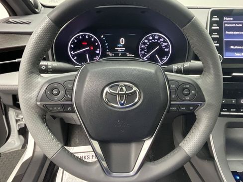 Used 2019 Toyota Avalon Limited w/ All Weather Liner Package FWD image 14