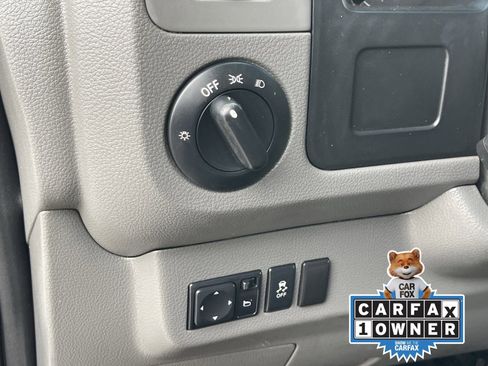 Used 2018 Nissan NV 2500 SL w/ Navigation Package RWD image 24