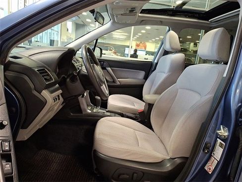 Used 2018 Subaru Forester 2.5i Premium w/ All-Weather Package image 15