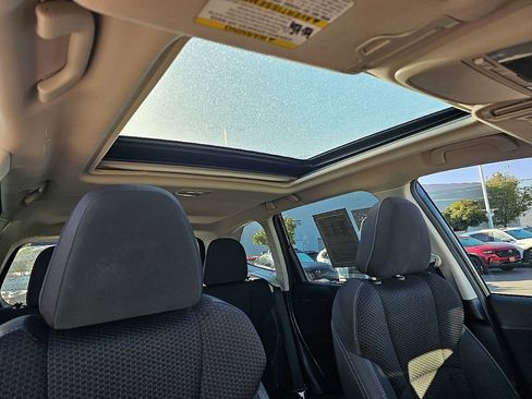 Used 2023 Subaru Forester Premium image 18