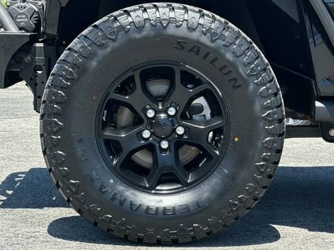 Used 2021 Jeep Wrangler Sport AWD/4WD image 27