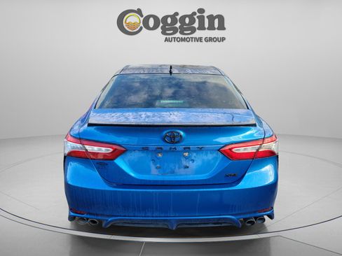 Used 2020 Toyota Camry XSE image 5