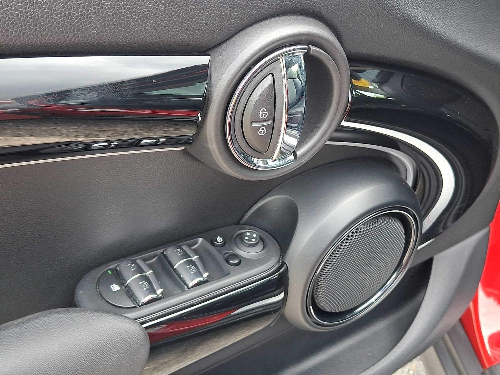 Used 2024 MINI Cooper S FWD image 13