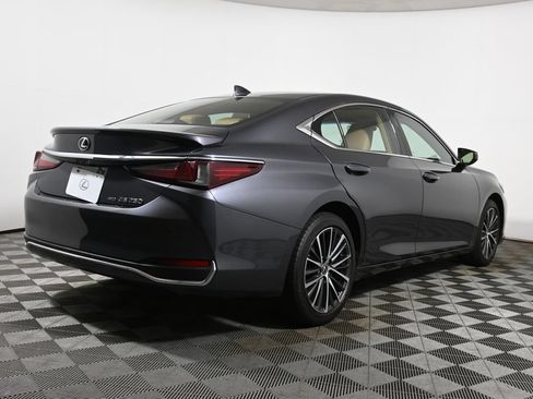 Used 2024 Lexus ES 250 w/ Premium Package AWD/4WD image 11
