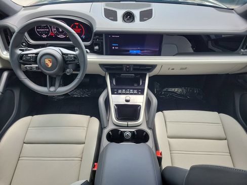 New 2026 Porsche Cayenne Coupe AWD/4WD image 20