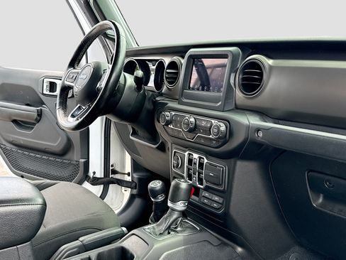 Used 2020 Jeep Gladiator Sport w/ Quick Order Package 24S AWD/4WD image 5