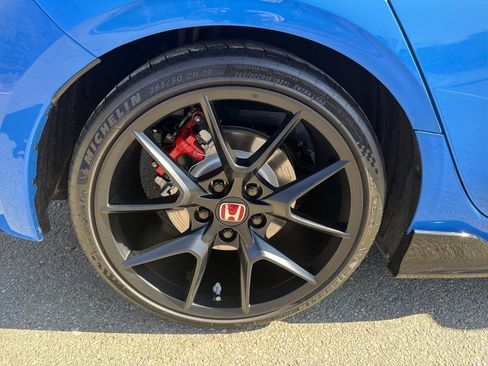 Used 2023 Honda Civic Type R image 17