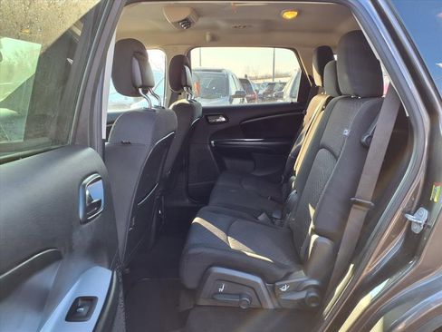 Used 2015 Dodge Journey SXT w/ Flexible Seating Group image 9