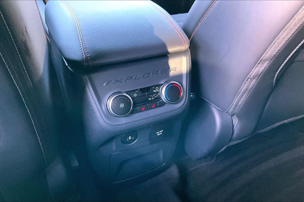 Used 2025 Ford Explorer ST-Line w/ Premium Package RWD image 10