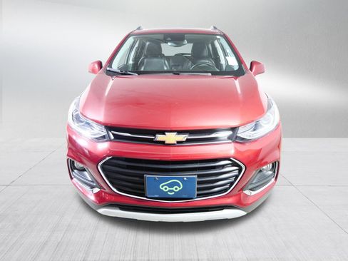 Certified 2020 Chevrolet Trax Premier AWD/4WD image 2