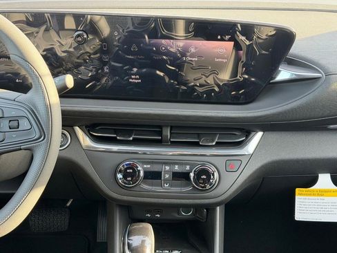 New 2026 Buick Envista Preferred w/ Convenience II Package image 13