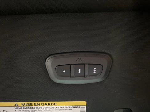 Used 2023 RAM 2500 Limited image 24