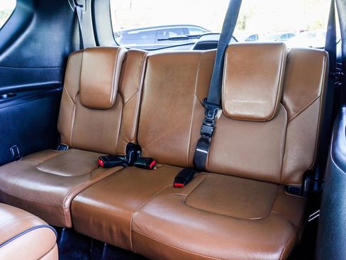 Used 2023 INFINITI QX80 Sensory w/ Cargo Package image 22