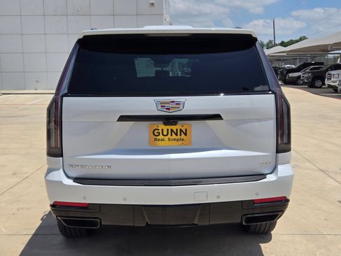 Certified 2026 Cadillac Escalade Sport AWD/4WD image 6