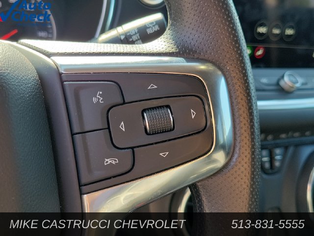 Used 2025 Chevrolet Blazer LT AWD/4WD image 17