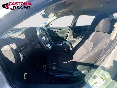 Used 2023 Nissan Sentra SV image 26