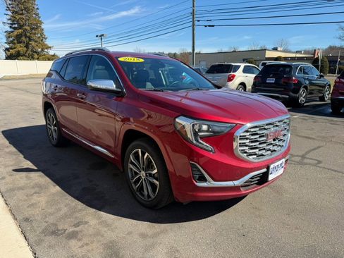 Used 2018 GMC Terrain Denali w/ Advanced Safety Package image 12
