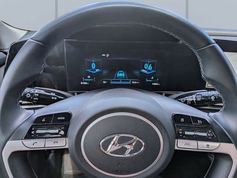 Used 2023 Hyundai Elantra Limited image 34