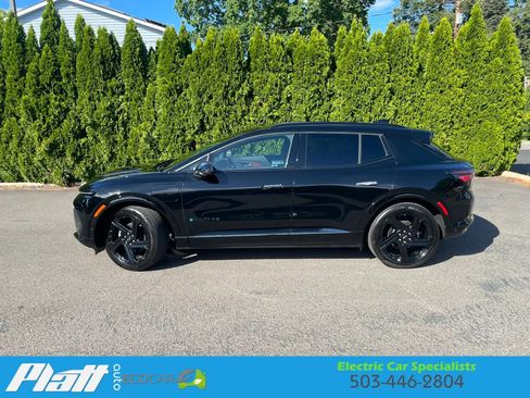 Used 2024 Chevrolet Equinox EV RS FWD image 6