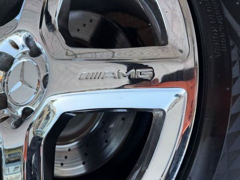 Used 2009 Mercedes-Benz E 550 Sedan image 26