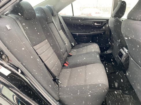 Used 2017 Toyota Camry LE image 21