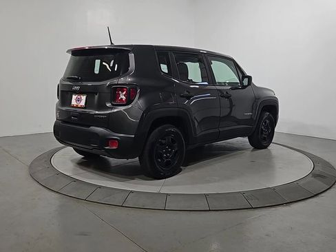 Used 2018 Jeep Renegade Sport w/ Power & Air Group image 5
