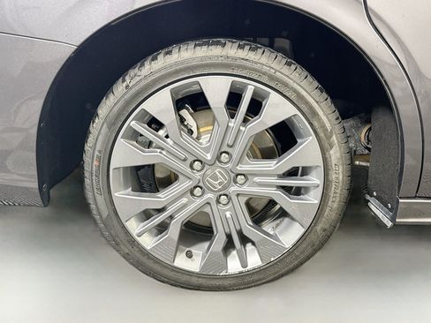 Used 2026 Honda Odyssey Touring image 33