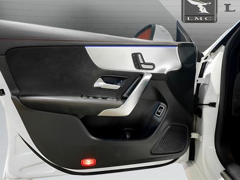 Used 2022 Mercedes-Benz CLA 35 AMG 4MATIC image 17