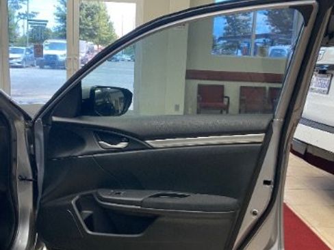 Used 2019 Honda Civic LX image 8