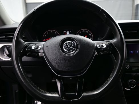 Used 2021 Volkswagen Passat 2.0T SE FWD image 23